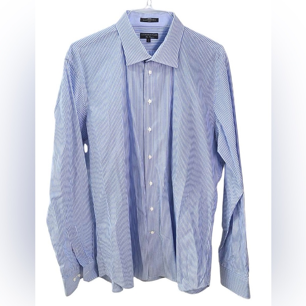 🇨🇦 Men’s Blue Striped Dress Shirt 👔 - Picture 3 of 4